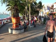 Putas en la playa en Pattaya Tailandia