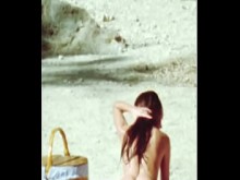 Jennifer connelly culo en playa nudista 90s